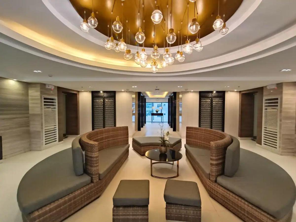 Penthouse Studio At Fame Residence 41St Floor, Shangrila-Megamall Манила Екстериор снимка