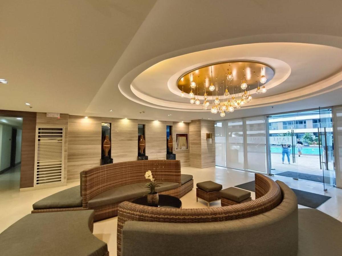 Penthouse Studio At Fame Residence 41St Floor, Shangrila-Megamall Манила Екстериор снимка